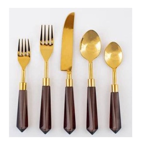 Juego de Cubiertos de Acero Inoxidable Tradicional de Alta Calidad en Oro y Blanco con Mango Elegante y Pulido Espejo para Uso en la Cocina del Hogar - Product Image 2