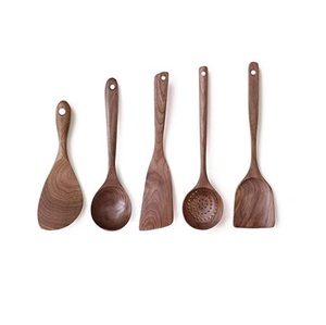 ช้อนไม้คุณภาพสูง อุปกรณ์ทำอาหารที่ออกแบบมาเพื่อประสิทธิภาพที่สม่ำเสมอในสภาพแวดล้อมการทำอาหารที่บ้าน - Product Image 1