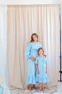 Robe en lin bleu clair mère et fille, tenue de soirée assortie avec boutons avant et bandeau élastique doux sur les épaules nues, mignon - Product Image 2