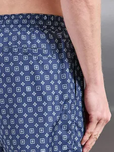 Shorts de baño de poliéster al por mayor, corte ajustado, cintura elástica, bolsillos laterales y traseros, forro de malla, hechos en Pakistán. - Product Image 5