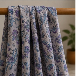 Tissu Popeline 100% Coton Imprimé Floral Bleu Violet Écologique Léger et Doux pour Robe Fille, Kurti, Vêtement Tendance - Product Image 4