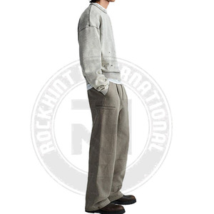 เสื้อฮู้ดดี้พรีเมียมลำลองสีพื้น ผ้าฝ้าย 100% สำหรับฤดูหนาว พิมพ์โลโก้ตามสั่ง มีกระเป๋าผ้าฟลีซ ล้างสีแบบแอซิดวอช แขนยาว สไตล์สตรีทแวร์ - Product Image 4