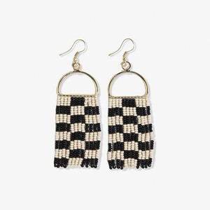 Boucles d'oreilles bohèmes tropicales, bijoux inspirés de la nature, boucles d'oreilles créoles en feuille de palmier, accessoires pour une escapade à la plage - Product Image 5