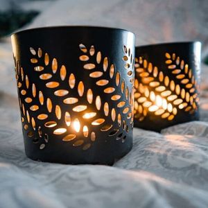 Porte-bougies en métal de qualité supérieure, créés avec des silhouettes épurées, une lueur douce et un charme décoratif intemporel. - Product Image 6