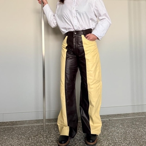 Pantalones de mujer de cintura alta, acampanados, de piel sintética, con paneles de colores, estilo motociclista, largos, holgados, para invierno - Product Image 3