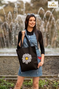 กระเป๋าผ้าแคนวาสแบบพับได้ เป็นมิตรกับสิ่งแวดล้อม เหมาะสำหรับไปทะเล  ทำจากผ้าฝ้ายออร์แกนิค  รับสกรีนโลโก้  ดีไซน์ทันสมัย  จุของได้เยอะ คุณภาพสูง - Product Image 5