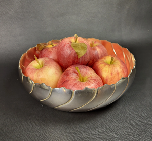 Nuevo frutero metálico hecho a mano, vajilla de mesa de la mejor calidad, frutero metálico clásico indio de alta gama, el más vendido. - Product Image 3