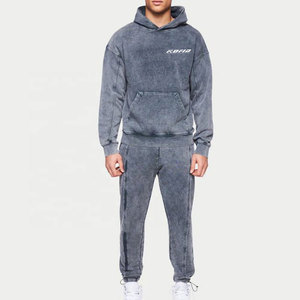 Survêtement décontracté pour homme effet délavé, style streetwear urbain, avec sweat à capuche et pantalon, tendance mode - Product Image 1