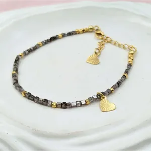 กำไลข้อมือเพชรทรงเหลี่ยมประดับแชมเปญสุดหรู - Product Image 3