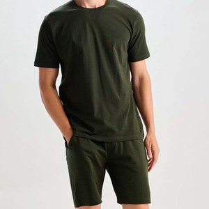 Nouvel ensemble deux pièces pour homme en coton 100% respirant, couleur unie, short et chemise, idéal pour l'été – Vente chaude - Product Image 3