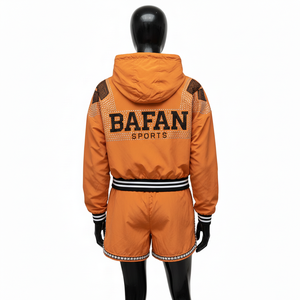 Conjunto de Chaqueta Cortavientos y Pantalones Cortos para Mujer, Tela Suave de Nailon y Poliéster, Diseño de Paneles, Logotipo Personalizado, Tallas Grandes - Product Image 2