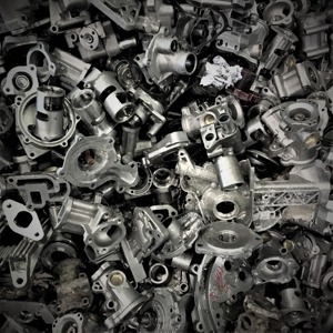 Pièces d'aluminium triées fiables avec bloc moteur en aluminium, prêtes pour les acheteurs en gros, emballage sécurisé, services d'expédition. - Product Image 1