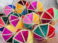 Parapluie droit multicolore en velours fait main indien, manche en acier inoxydable, décoration de centre de table de mariage, Haldi