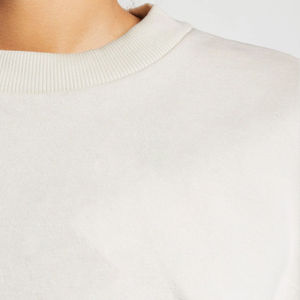 เสื้อสเวตเชิ้ตแขนยาวคอกลมสำหรับผู้หญิง สีพื้น สีขาว ทรงโอเวอร์ไซส์ แขนพอง ผ้าฝ้าย 100% ระบายอากาศได้ดี เหมาะสำหรับใส่ในฤดูใบไม้ร่วง - Product Image 4
