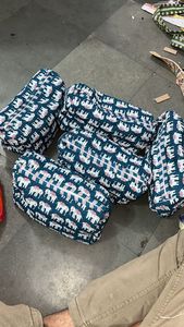 Sacs et pochettes brodés à la main avec des perles, faits sur mesure, avec motif de fruits, idéal pour les magasins d'accessoires de mode pour la revente - Product Image 6