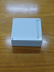 Caja de Conexiones Eléctrica de Acero Laminado en Frío Industrial, Montada en Pared, con Tratamiento de Superficie con Recubrimiento en Polvo, Color Gris RAL7035 - Product Image 2