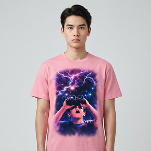 Camiseta con cuello redondo y estampado gráfico personalizado, 100% algodón jersey, tela ecológica, estilo vintage, manga corta, para uso unisex. - Product Image 4