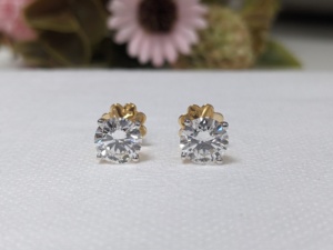 925 Silver 2 Carat Round Cut Classic Moissanite Stud <b>Earrings</b> <b>Male</b> Female Hip Hop Rock Birthday Anniversary Gift for Couples - Product Image 3