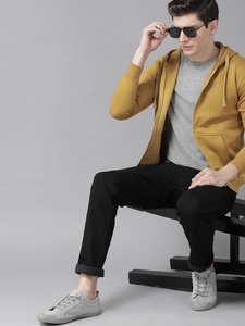 Sudadera con Capucha y Cierre de Cremallera para Hombre, Color Mostaza, Corte Regular, Color Sólido, Chaqueta Casual de Algodón Tejido, Ropa de Otoño, Hecho en Pakistán - Product Image 6