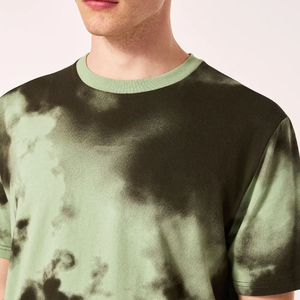 T-shirt en coton pour homme, col rond, manches courtes, vêtements décontractés d'été, couleur unie, broderie de logo personnalisé, coupe classique - Product Image 6