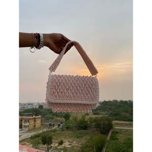 Humran Export Fabricants Retour Cadeau Broderie Batua Sac Avec Cristal De Haute Qualité - Product Image 1