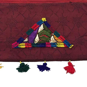 Sac à bandoulière traditionnel pour femmes fait à la main avec broderie Zari, perles et décorations florales, sac traditionnel pour femmes - Product Image 1