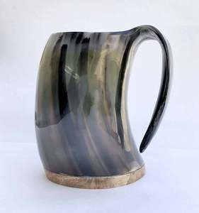 Taza de Viaje Nórdica de Cuerno de Búfalo con Revestimiento de Acero Inoxidable – Taza Estilo Vikingo Hecha a Mano - Product Image 2