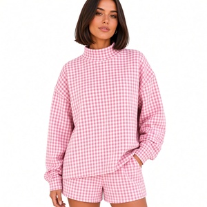 Ensemble de survêtement oversize à carreaux pour femme, avec short au-dessus du genou, confortable et tendance, deux pièces en polyester/coton - Product Image 1