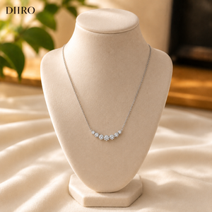 Collier élégant pour femme en or blanc 14 carats plaqué or, chaîne minimaliste, diamant rond en moissanite - Product Image 1