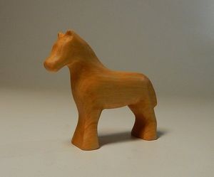 Sculpture de cheval en bois élégante pour centre de table, idéale pour les halls d'hôtel, les tables de salle à manger et la décoration moderne de la maison - Product Image 1