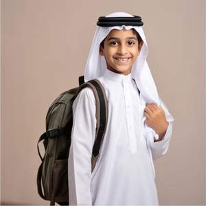 Uniforme Escolar Saudí para Niños y Niñas de Secundaria, Conjunto de Thobe de Algodón Blanco con Logotipo y Talla Personalizados - Product Image 2