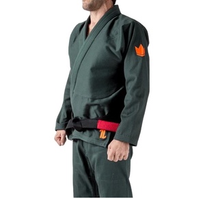 Kimono de BJJ 100% Algodón Elástico Transpirable Ligero 460g con Logotipo Frontal Uniforme para Entrenamiento y Competencia - Product Image 1
