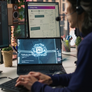 Plateforme de chatbot d'entreprise avancée à intelligence artificielle et de récupération intelligente des connaissances pour une communication d'entreprise sécurisée - Product Image 6