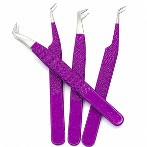 Pince à épiler pour cils volumineux de couleur violette personnalisée avec pointe inclinée, écologique et durable, en acier inoxydable, design moderne pour l'utilisation sur les sourcils - Product Image 2