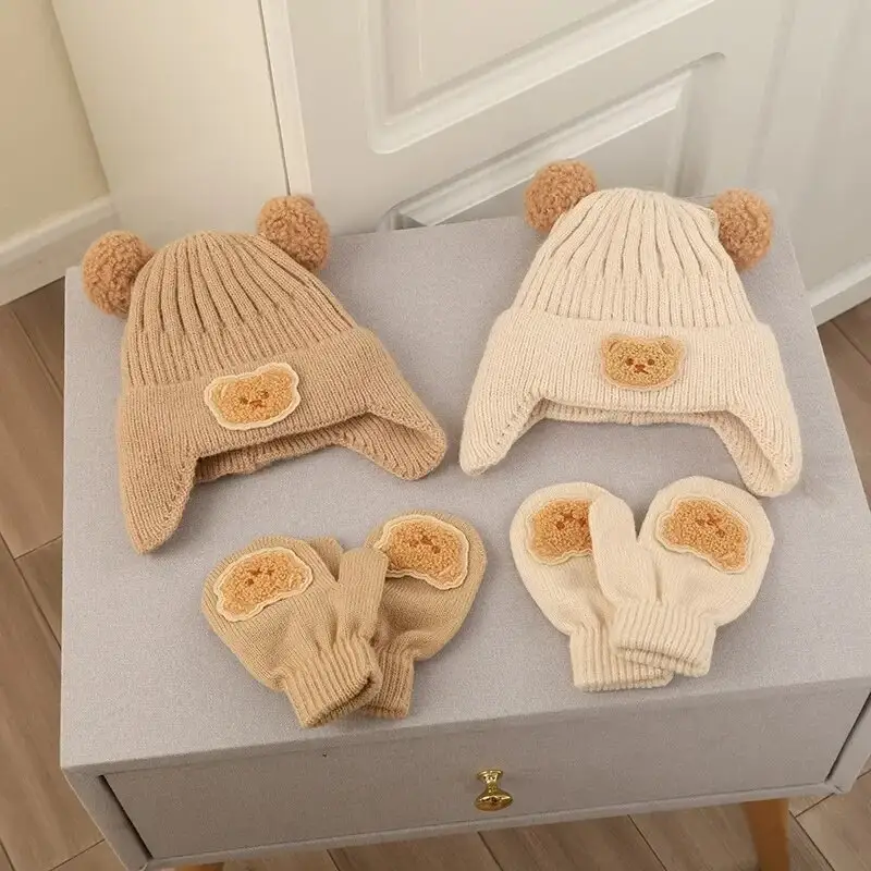 Sarung tangan rajut anak, 2 buah topi Beanie anak balita hangat musim dingin, sarung tangan pelindung telinga luar ruangan