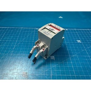 Protecteur de circuit Fuji CP32FM/1 CP32F-M001 d'occasion – Pièces détachées d'équipement semi-conducteur ancien - Product Image 5