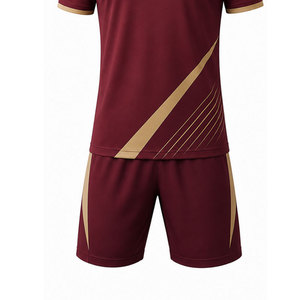 Tenue de football performante, maillot et short élégants avec tissu léger pour les entraînements et les matchs de compétition - Product Image 6