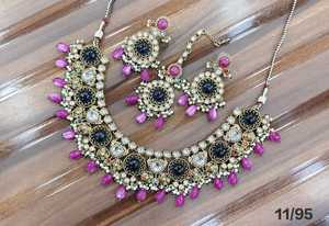 Conjunto de collar Kundan chapado en oro antiguo de lujo con cuentas de rubí verde menta, aretes, Maang Tikka, conjunto de joyería nupcial para boda - Product Image 4