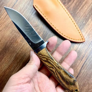 Couteaux de chasse de couleur unie au design unique, vente en gros de couteaux de chasse, couteaux de chasse professionnels fabriqués par des artisans - Product Image 3