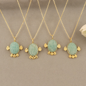 Collier tendance de haute qualité, pendentif minimaliste sculpté en amazonite naturelle plaqué or 18 carats, best-seller, à porter tous les jours - Product Image 1
