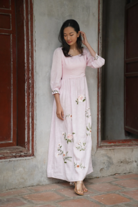 Vestido Maxi de Lino Rosa Claro Hecho a Mano con Bordado Floral y Mangas Abullonadas Elegantes, Vestido Largo Estilo A-Line Hecho a Medida por Artesanos - Product Image 2