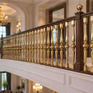 Balustrade d'escalier classique dorée avec piliers tournés fins et détails de colliers sphériques pour intérieurs d'historique de prestige - Product Image 3