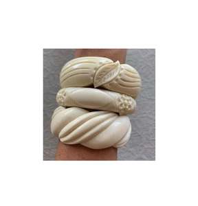 Bracelet jonc en résine de haute qualité au design exceptionnel, nouvelle collection, style ange sculpté, pour femmes et jeunes filles, religieux et tendance, idéal pour les fêtes et les cadeaux - Product Image 1