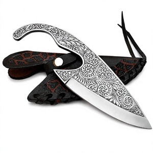 Cuchillo de Caza de Acero Inoxidable con Hoja de Punta Caída y Grabado Intrincado, Funda de Cuero Personalizada - Product Image 3