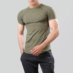 T-shirt pour homme à manches raglan vert olive, col rond, séchage rapide, tricoté, coupe ajustée, couleur unie, décontracté, sportif, longueur normale - Product Image 1