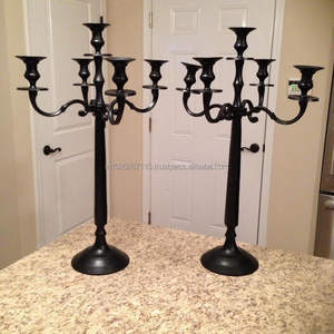 Candélabre classique en fer forgé avec accents décoratifs et bras élégants pour un ajout intemporel à tout décor formel - Product Image 5