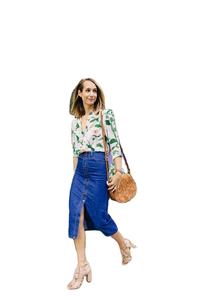 Robe courte en jean pour femme, style universitaire américain, taille large, bleu, en denim, personnalisable. - Product Image 3