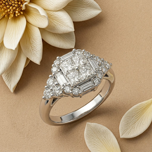 Bague de fiançailles et de mariage pour femme en or blanc 18 carats avec diamant véritable taille princesse, petit grappe de diamants, design populaire, haute qualité, délai de livraison court - Product Image 4