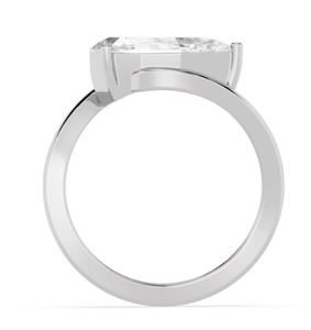 Elegante Anillo de Compromiso de Oro Rosa de 9K con Corte Horizontal en Forma de Pera de 2.00 ct y Tallo Central Cruzado - Product Image 4