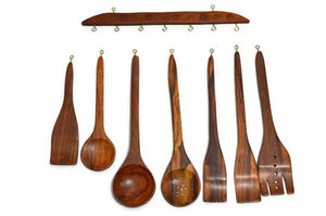 ช้อนไม้ด้ามยาวพรีเมียม ทำจากไม้เนื้อแข็ง สำหรับทำอาหาร ตักข้าว แกง น้ำซุป ใช้งานง่าย เป็นมิตรต่อสิ่งแวดล้อม - Product Image 2